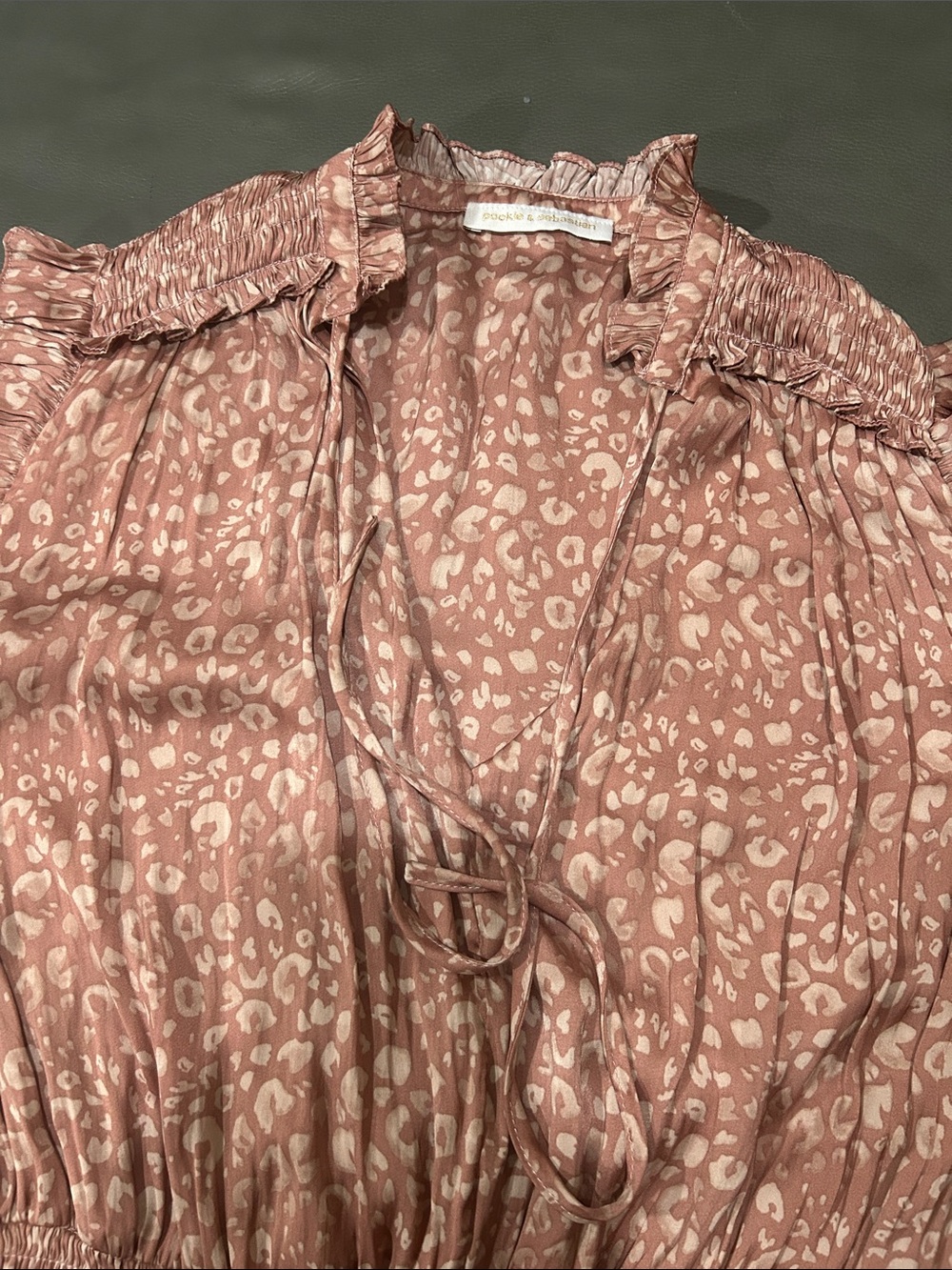 Pookie & Sebastian Ruffled Tie-Neck Blouse in Dusty Rose Animal Print sz M - Picture 5 of 6